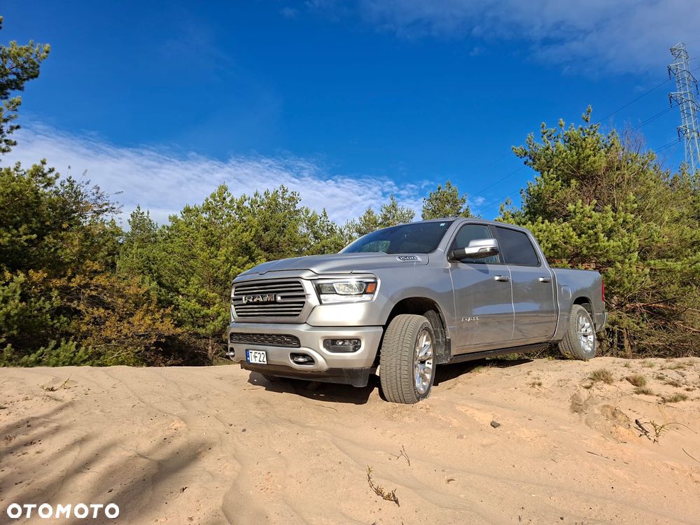 RAM 1500 Crew Cab Shortbed Laramie - 10