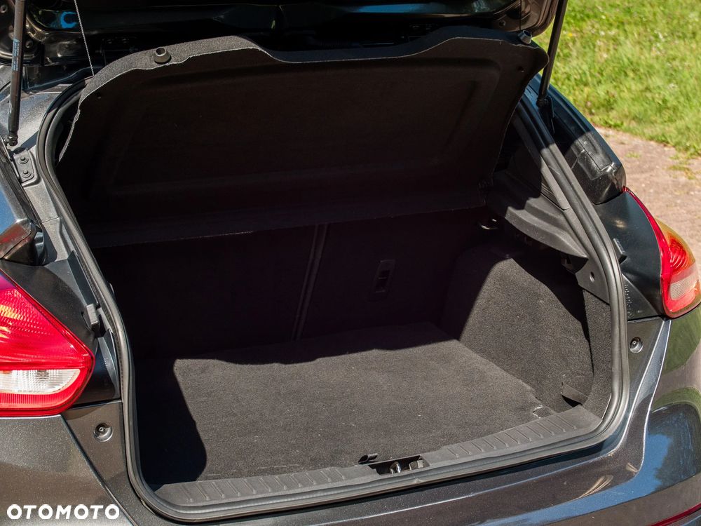 Ford Focus - 40