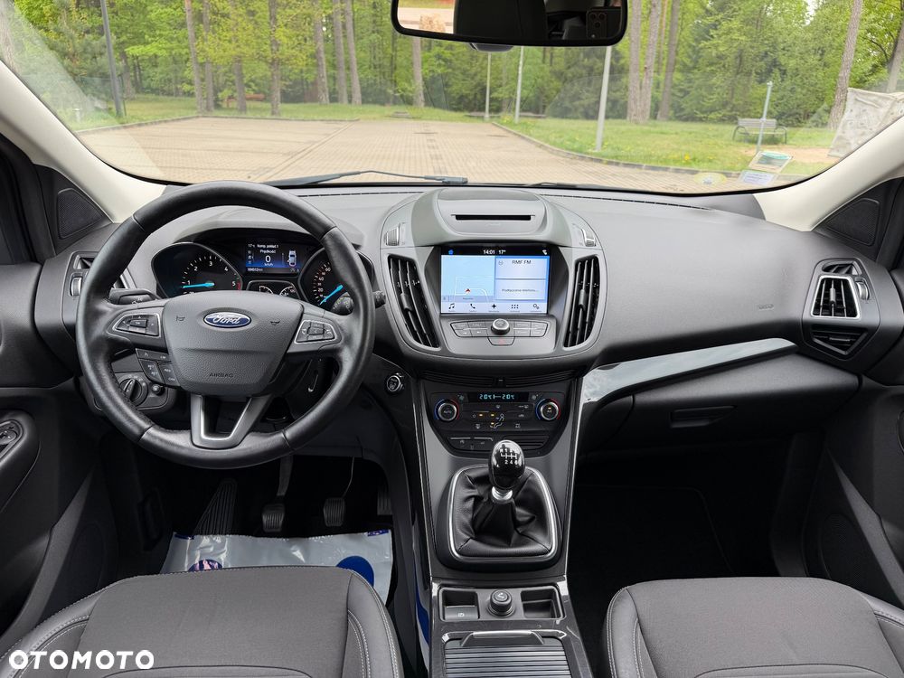 Ford Kuga 2.0 TDCi 2x4 Titanium - 32