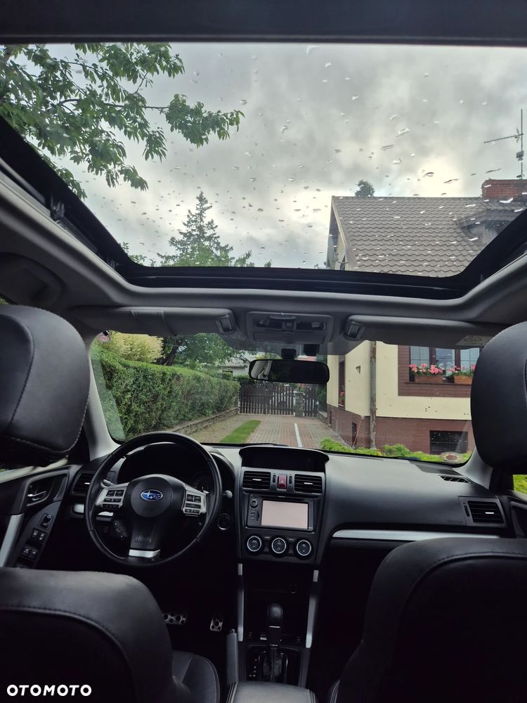 Subaru Forester 2.0XT Platinum Lineartronic - 23