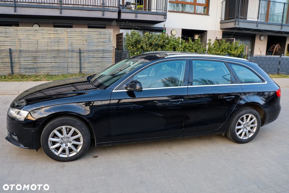 Audi A4 Avant 2.0 TDI - 9