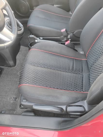 Mazda 2 - 5