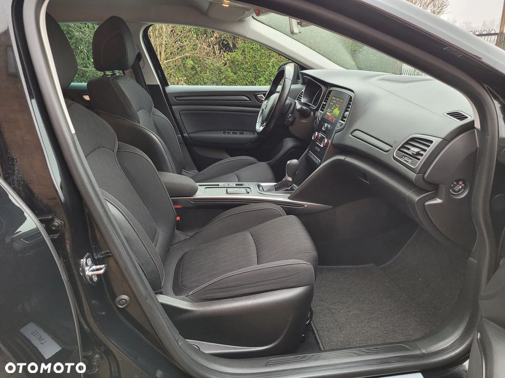 Renault Megane ENERGY TCe 140 EDC LIMITED - 20