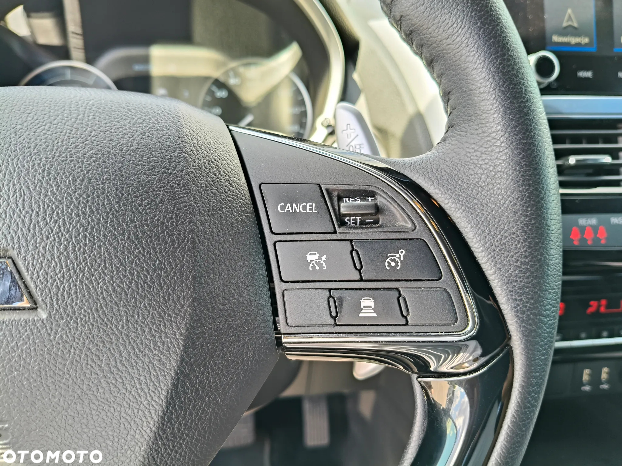 Mitsubishi Eclipse Cross - 16