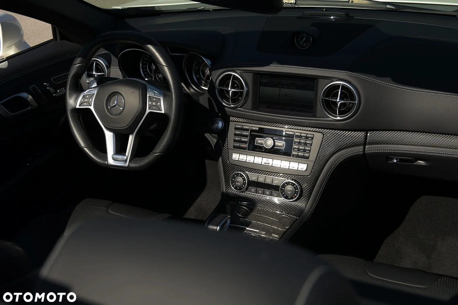 Mercedes-Benz SL 63 AMG - 32