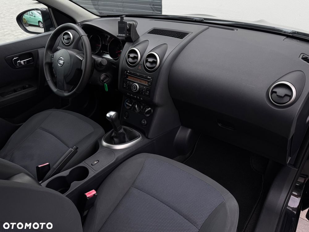 Nissan Qashqai 1.6 Visia - 26