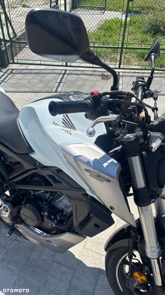 Honda CB - 4