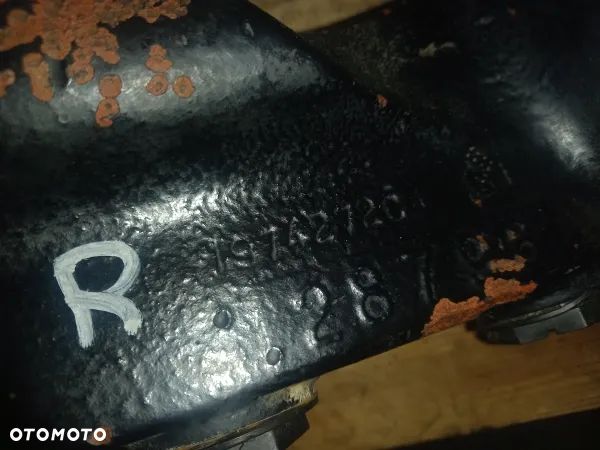 Podnośnik plecak ramię prawe Case MX90C - 3