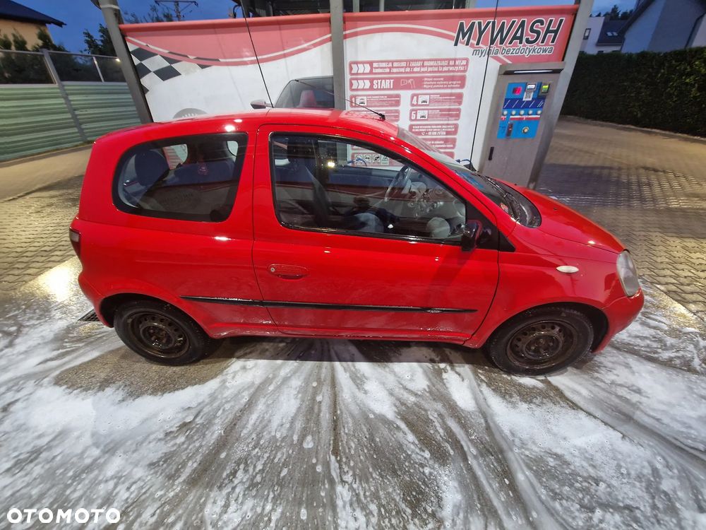 Toyota Yaris 1.0 Base - 3