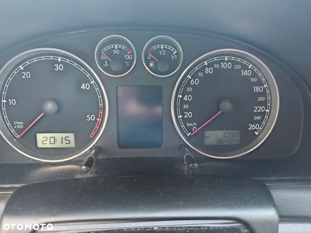 Volkswagen Passat 1.9 TDI Comfortline - 15