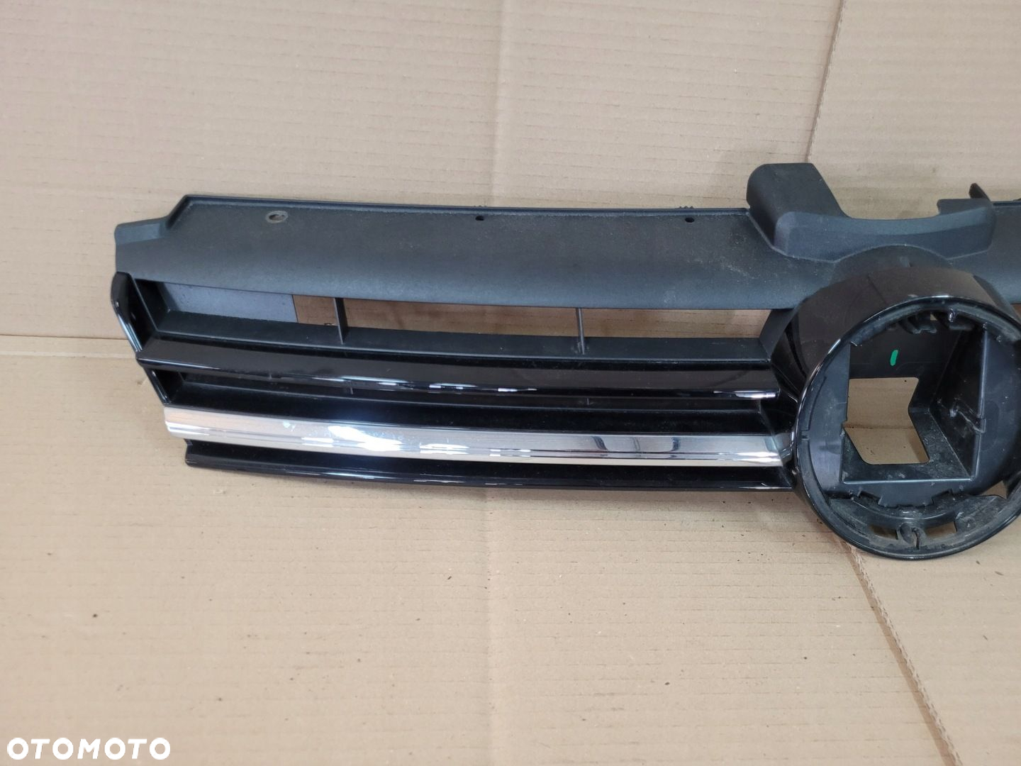 GRILL ATRAPA CHŁODNICY VW GOLF VII LIFT 5G0853653Q - 2