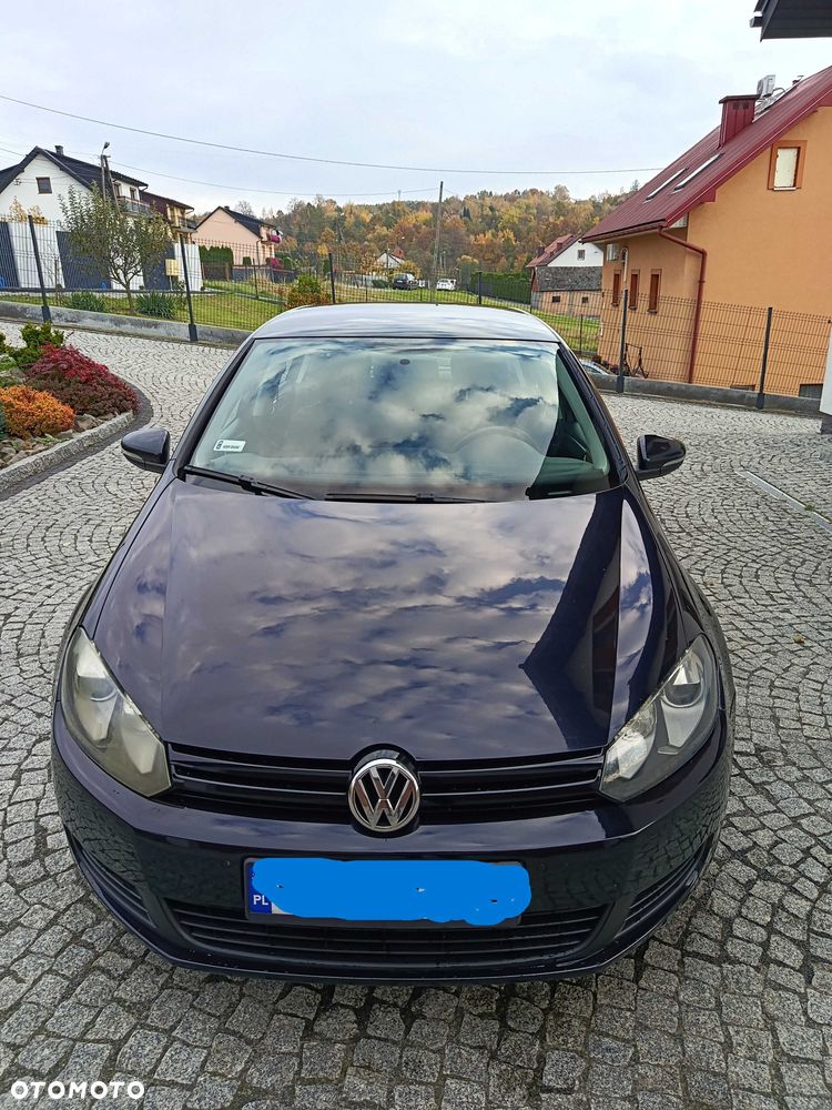 Volkswagen Golf - 6