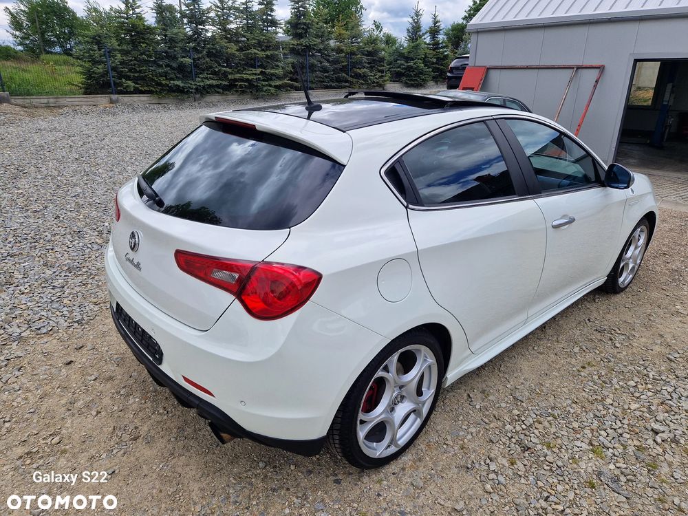 Alfa Romeo Giulietta 1.8 TBi 16V Quadrifoglio Verde - 8