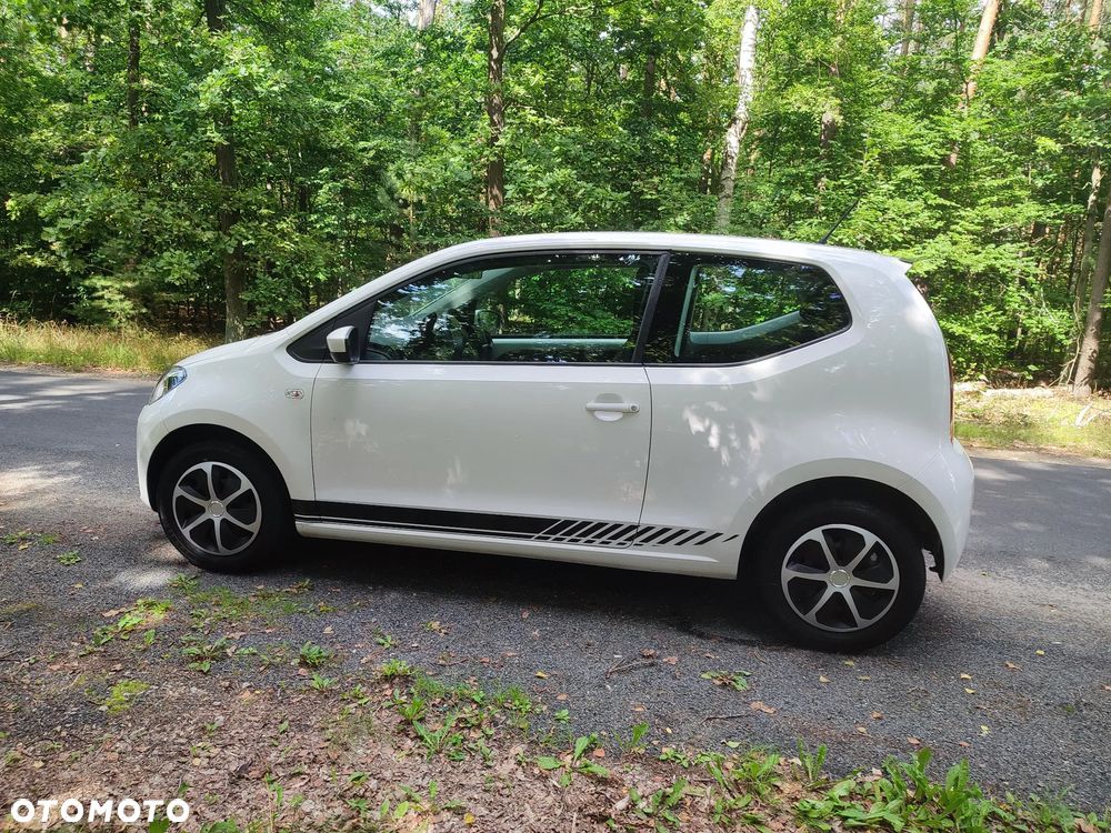 Volkswagen up! (BlueMotion Technology) sound - 16