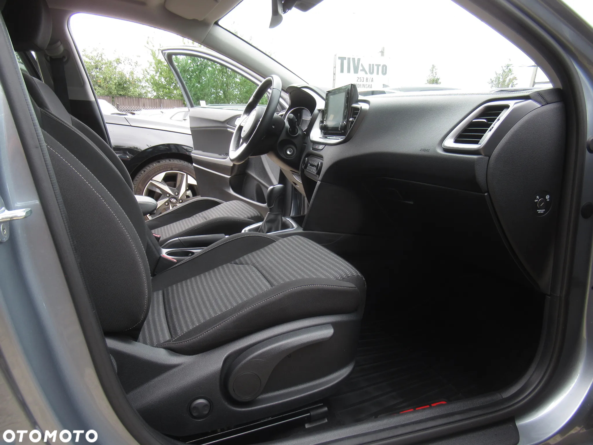 Kia Ceed 1.5 T-GDI M - 9