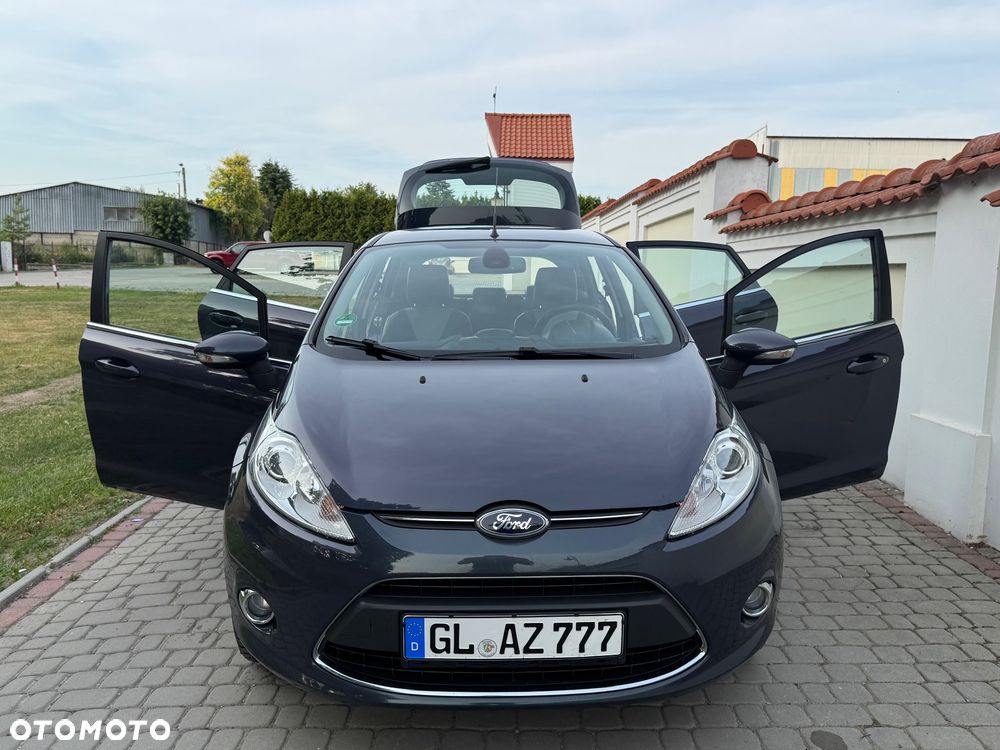 Ford Fiesta - 24