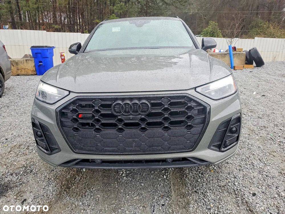 Audi SQ5 - 3