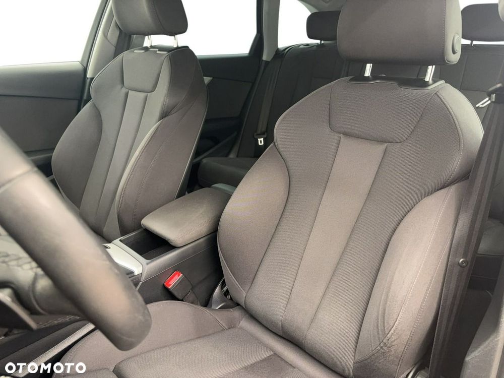 Audi A4 Avant 35 TDI mHEV S tronic - 10