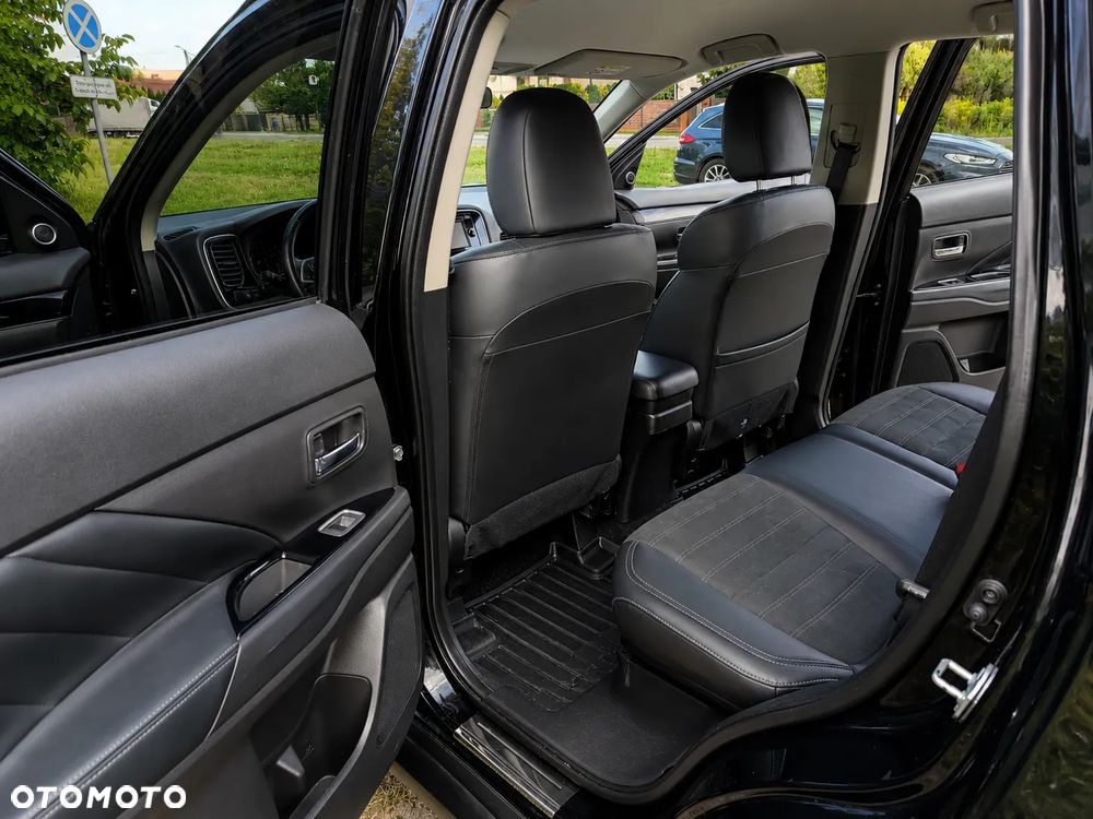 Mitsubishi Outlander 2.0 Intense + CVT - 10