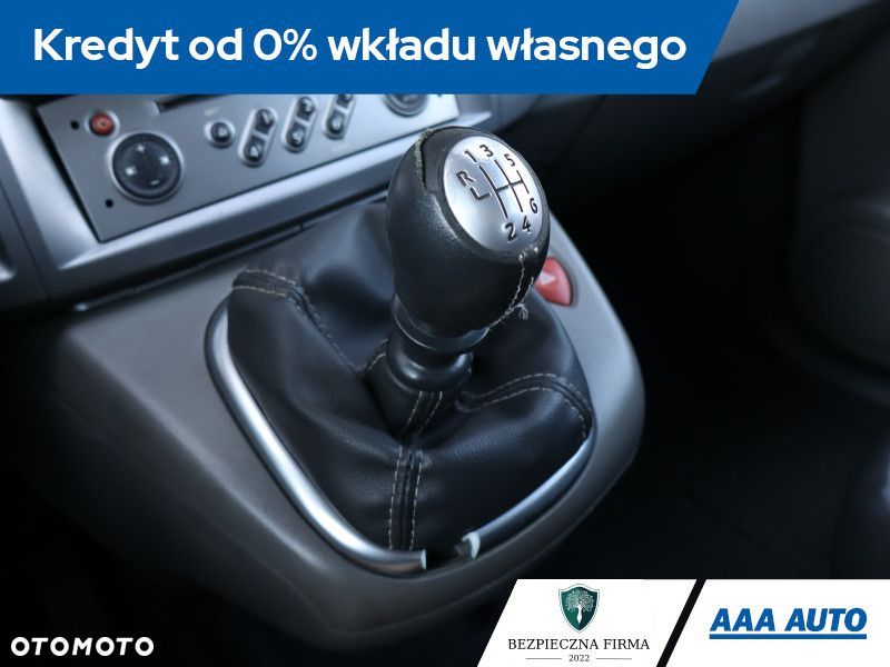Renault Grand Scenic - 13