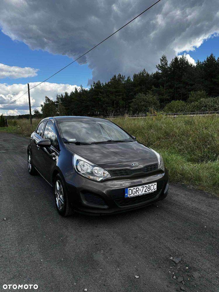 Kia Rio - 1