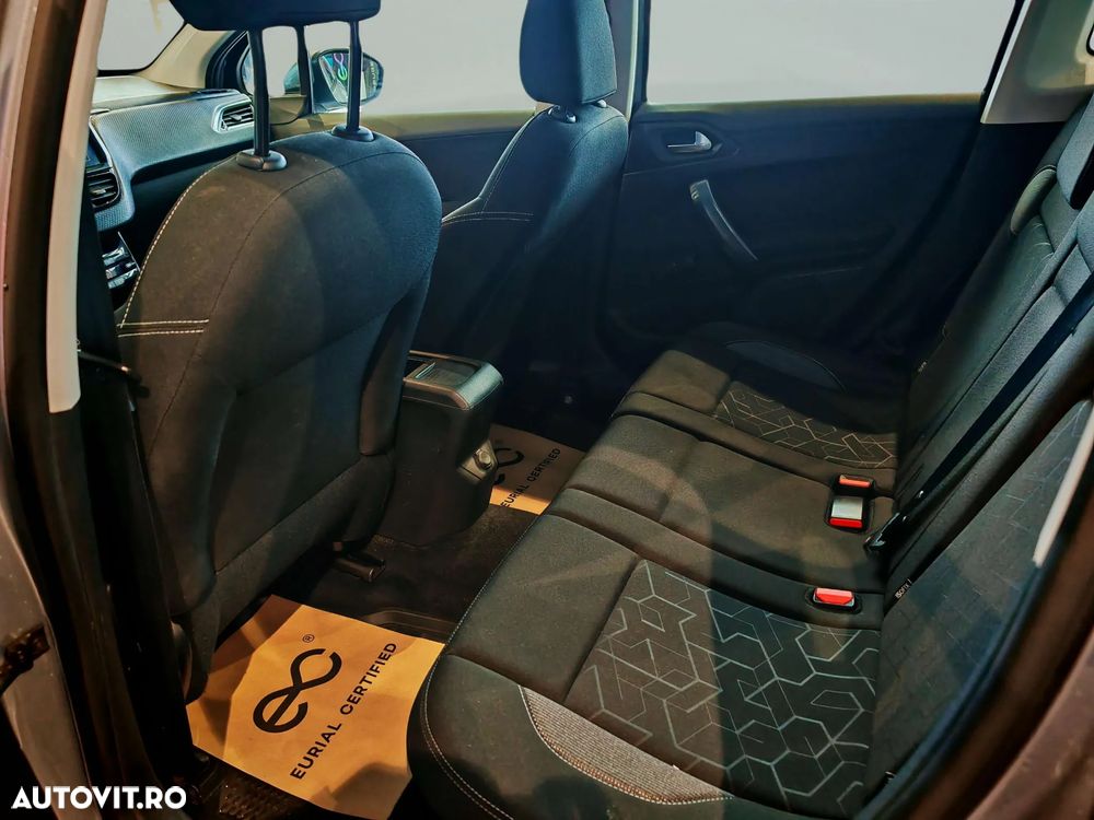 Peugeot 2008 1.2 PureTech Turbo EAT6 S&S Allure - 14