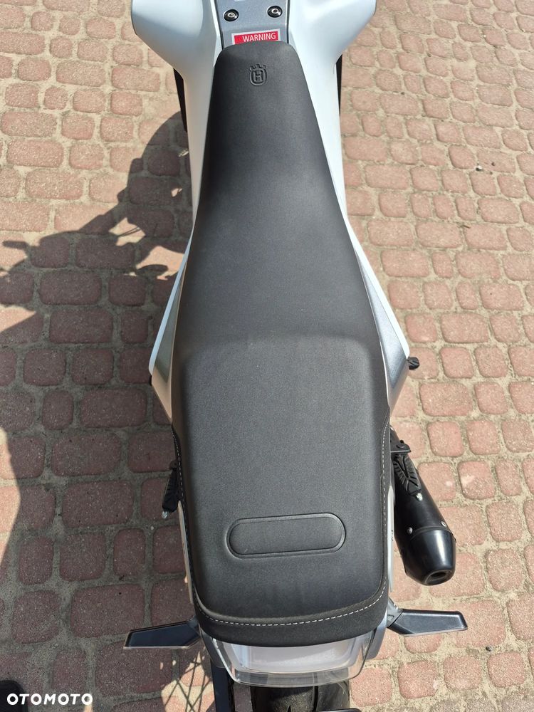 Husqvarna Vitpilen - 17