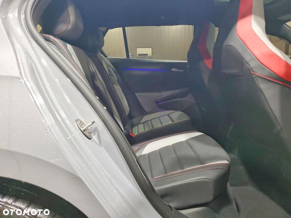 Volkswagen Golf 2.0 TSI GTI DSG - 11