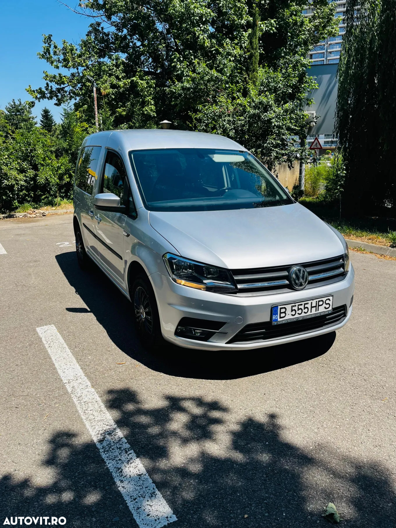 Volkswagen Caddy 2.0 TDI DSG - 4
