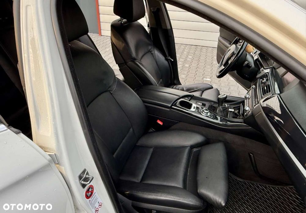 BMW Seria 5 - 18
