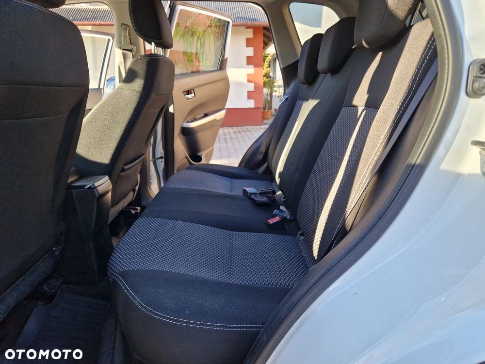 Suzuki Vitara 1.6 Premium 2WD - 16