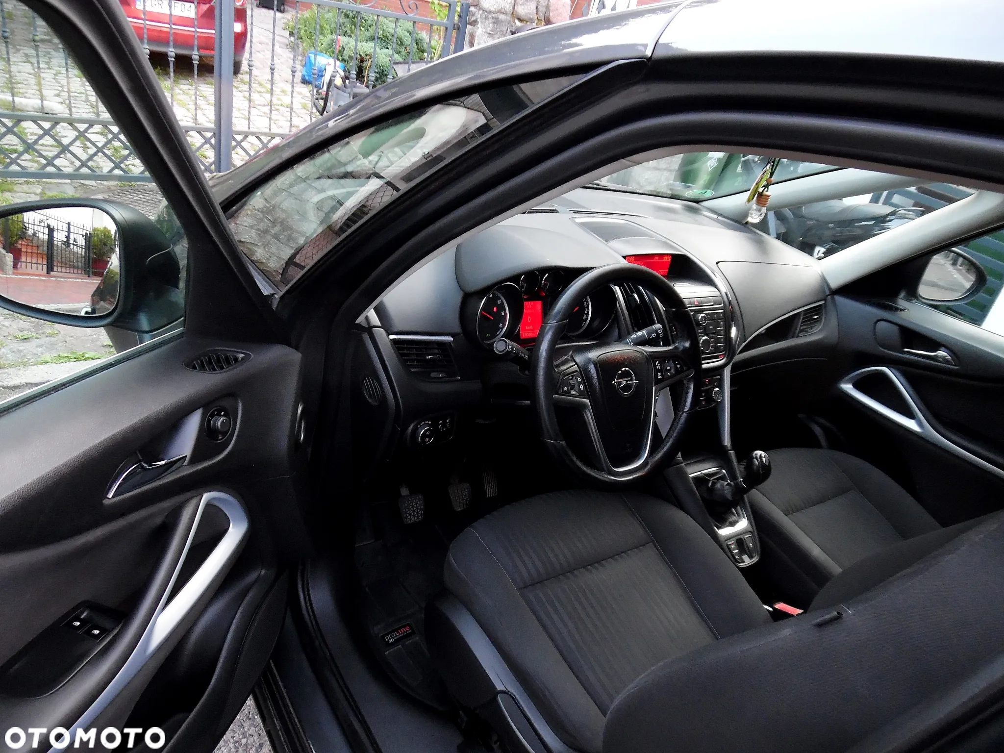 Opel Zafira - 19