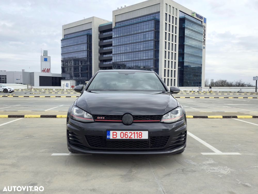 Volkswagen Golf 2.0 TSI BMT DSG GTI - 3