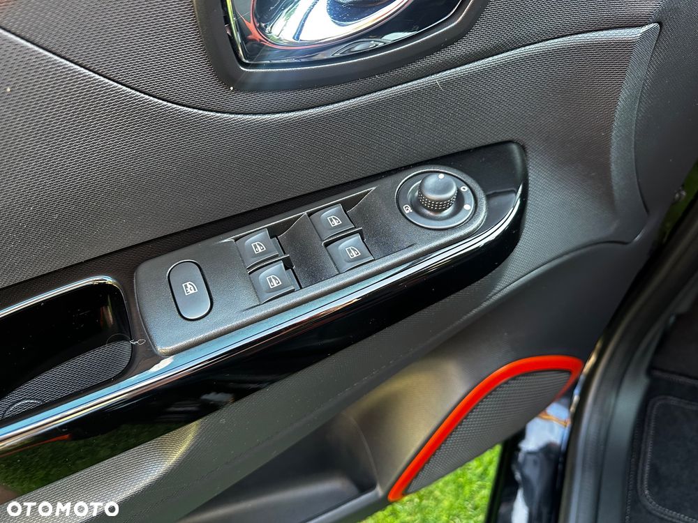 Renault Captur - 29