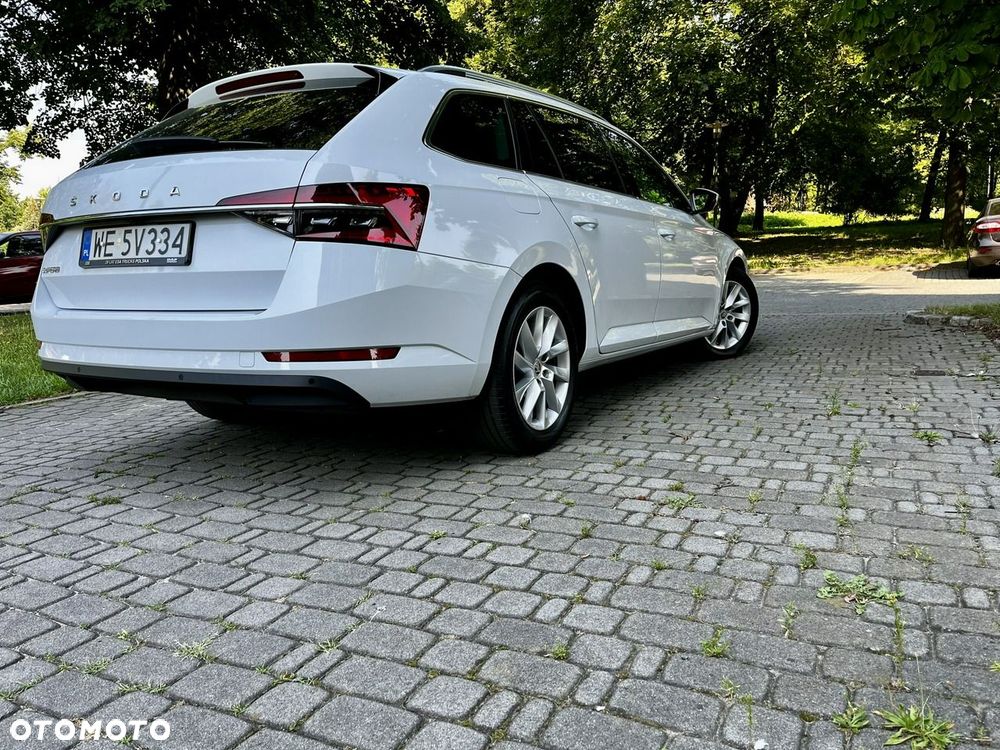 Skoda Superb 2.0 TDI SCR Ambition DSG - 4