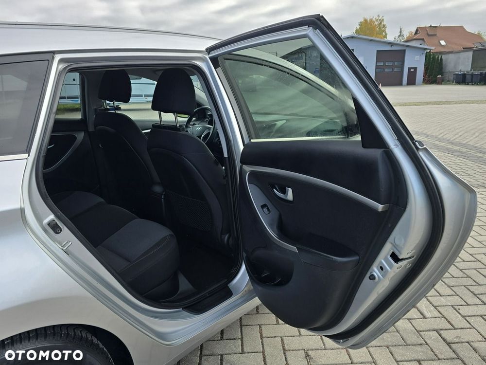 Hyundai i30 - 24