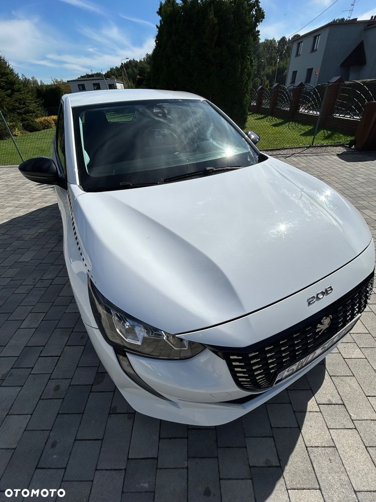 Peugeot 208 - 10