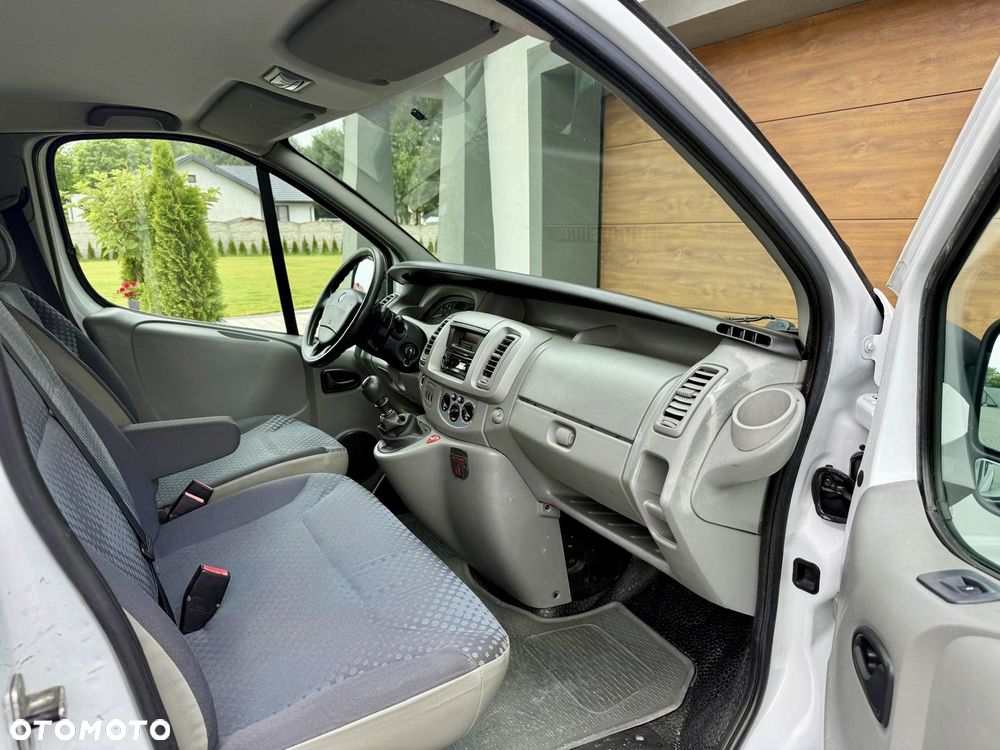 Renault Trafic - 19