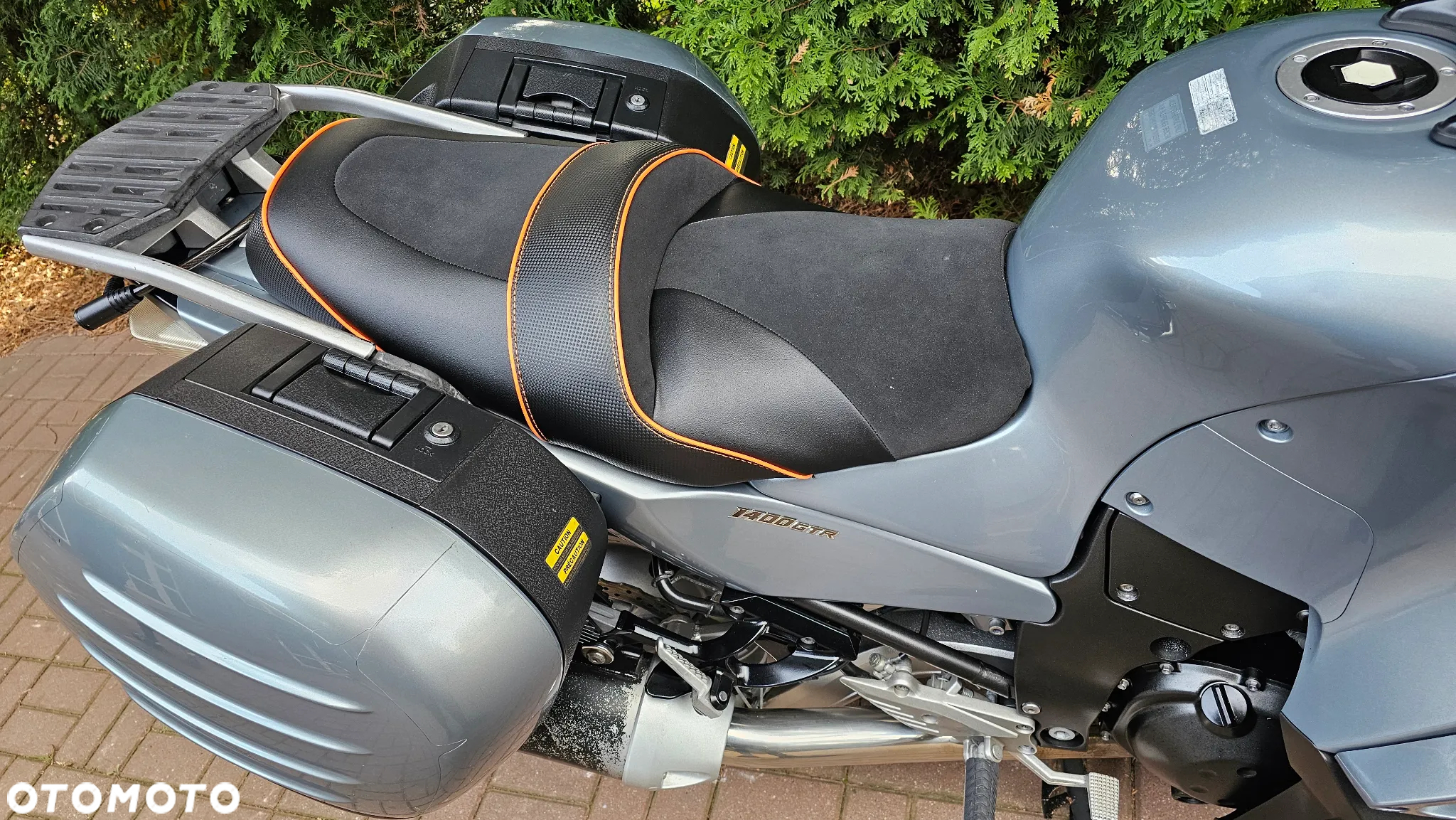 Kawasaki GTR - 10