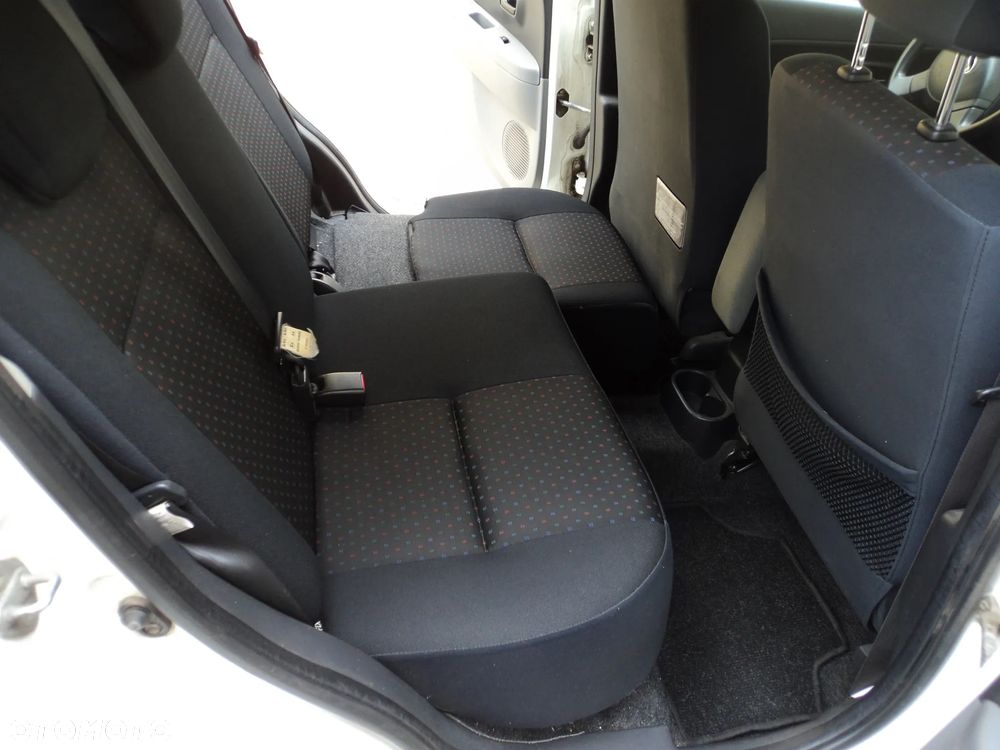 Subaru Justy - 13