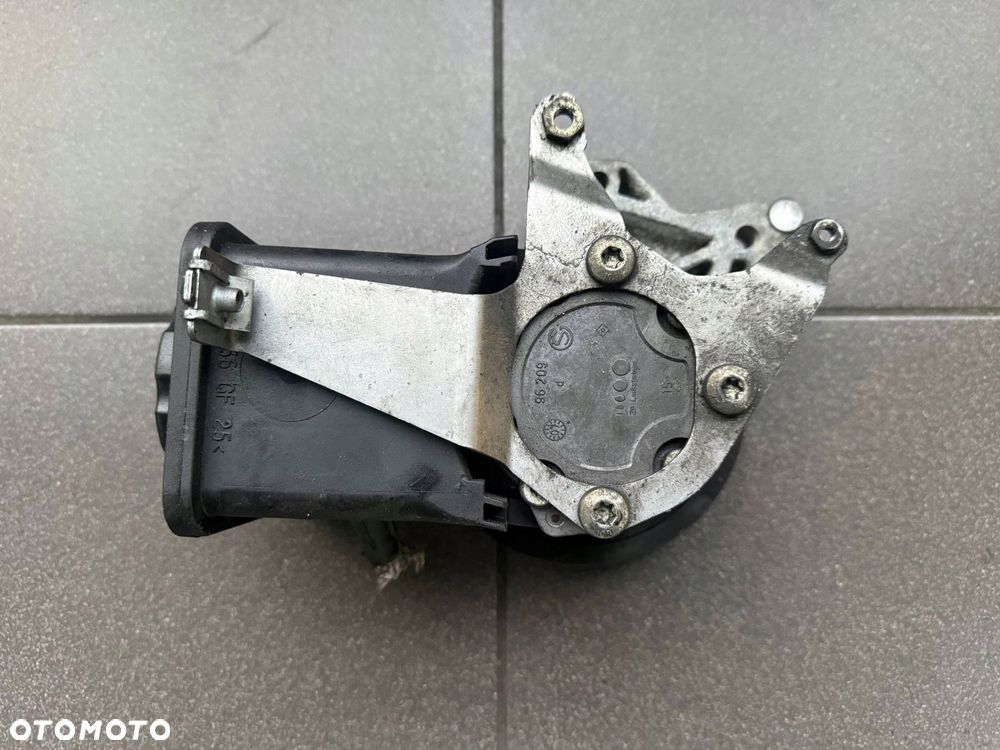 POMPA WSPOMAGANIA 2.0 TD M47 BMW 7693974 - 2