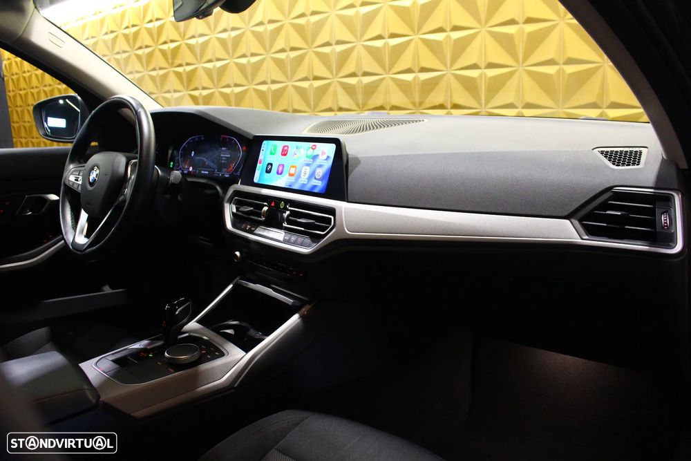 BMW 318 d Line Luxury Auto - 13