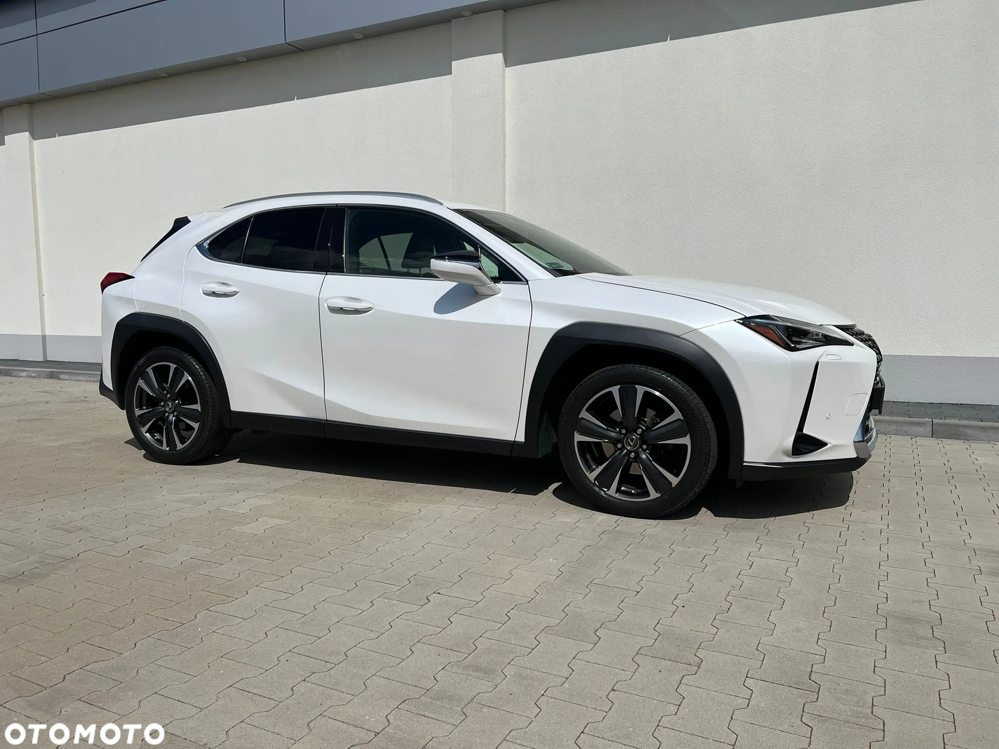 Lexus UX - 2