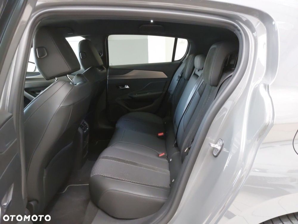 Peugeot 308 - 11