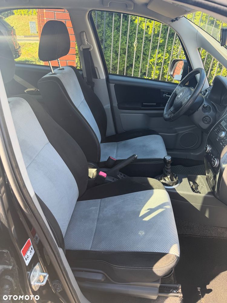 Suzuki SX4 2.0 DDiS 4x4 Limited - 31
