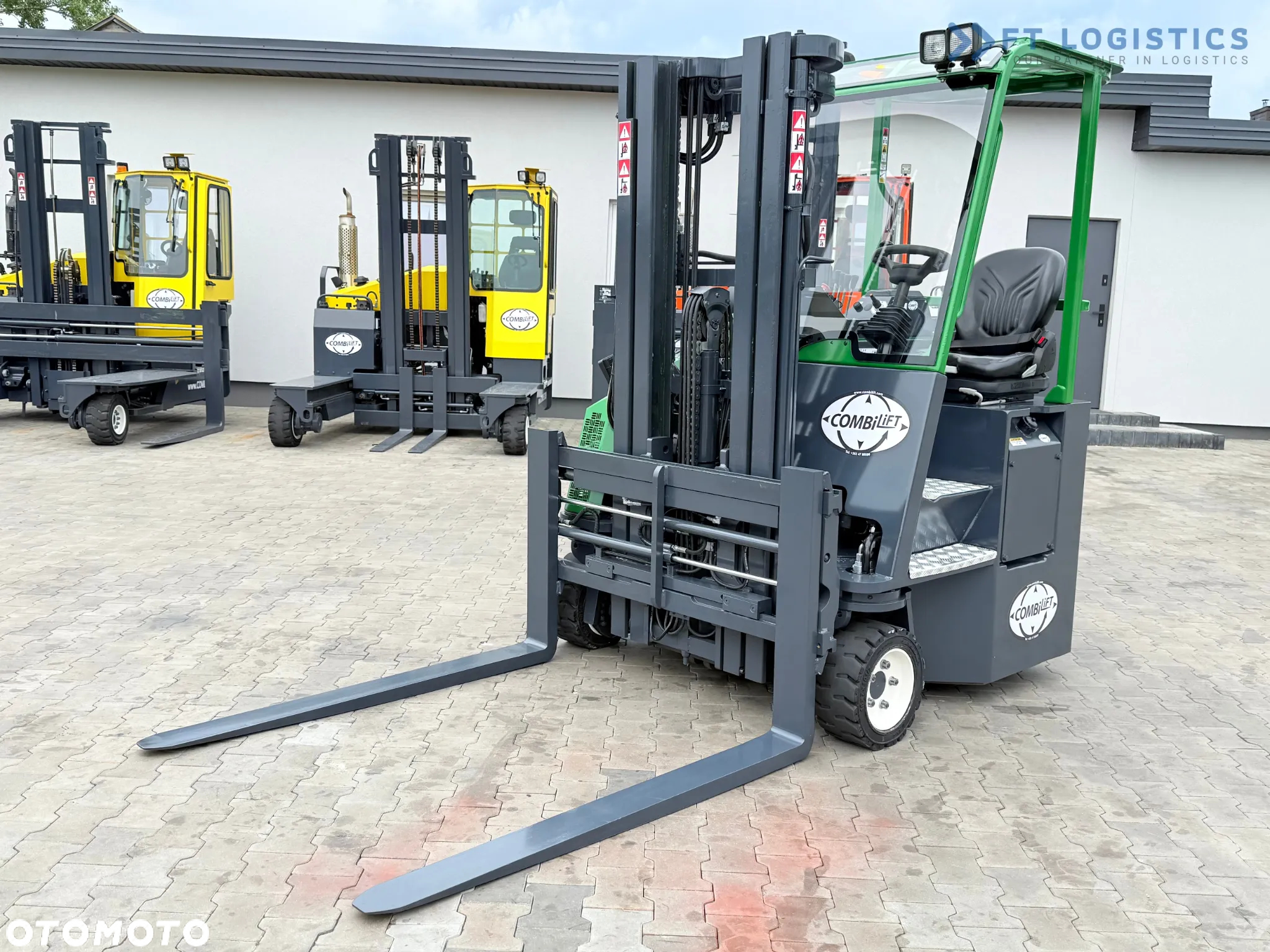 Combilift CB3000 / DIESEL / TRIPLEX 4900MM / WOLNY SKOK / PRZESUW WIDEŁ / POZYCJONER / WIDŁY 1500MM / JAK NOWY - 3