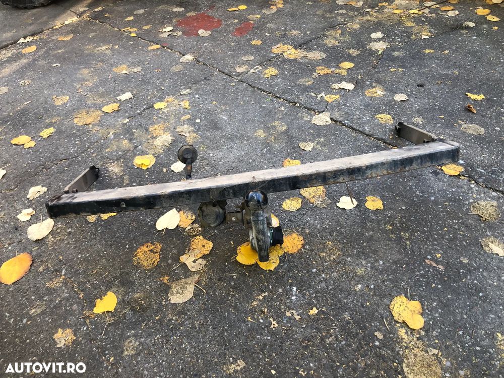 Carlig cui tractare VW Volkswagen Golf 5 plus - 3