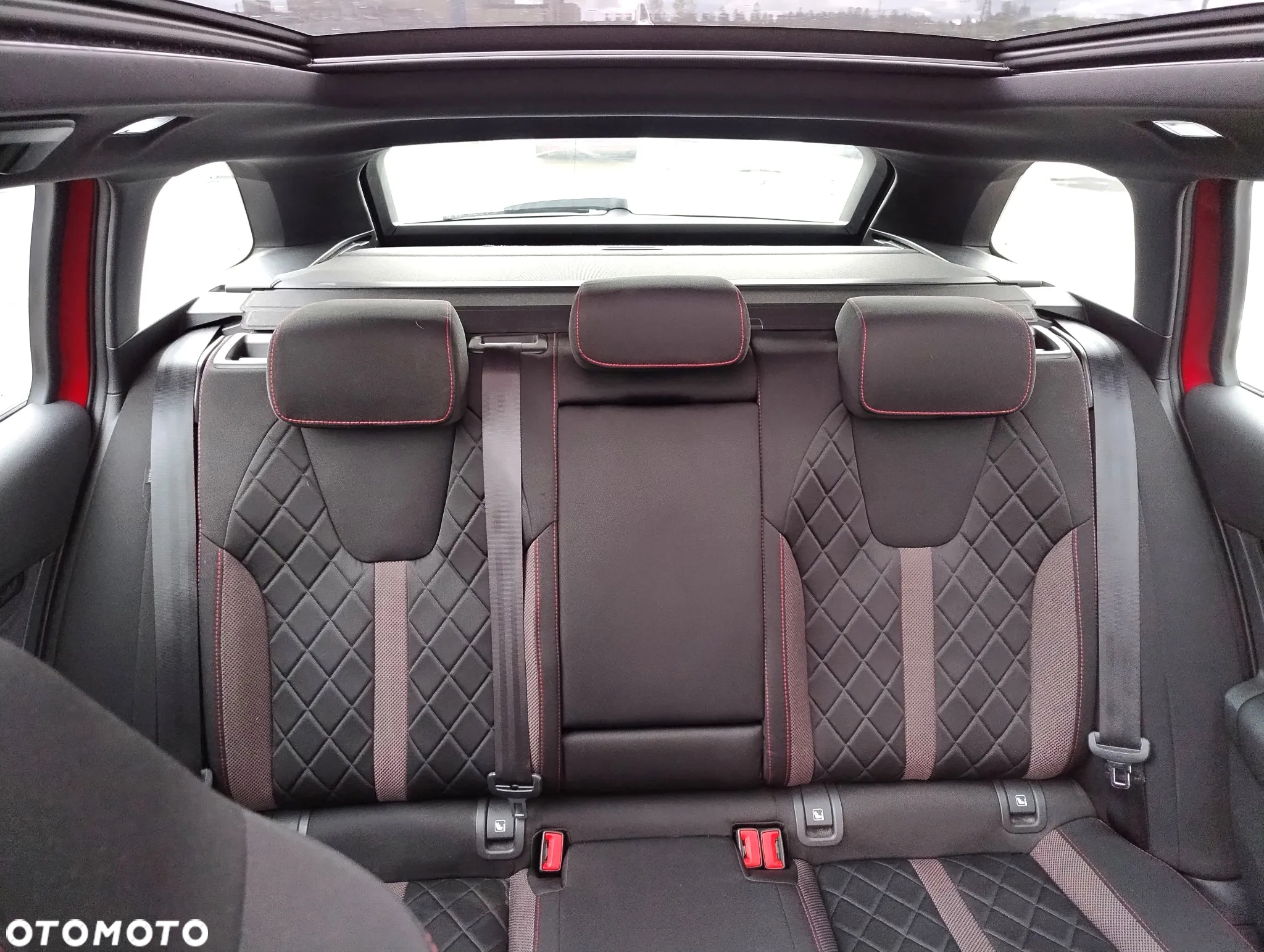 Skoda Octavia 2.0 TSI RS - 13