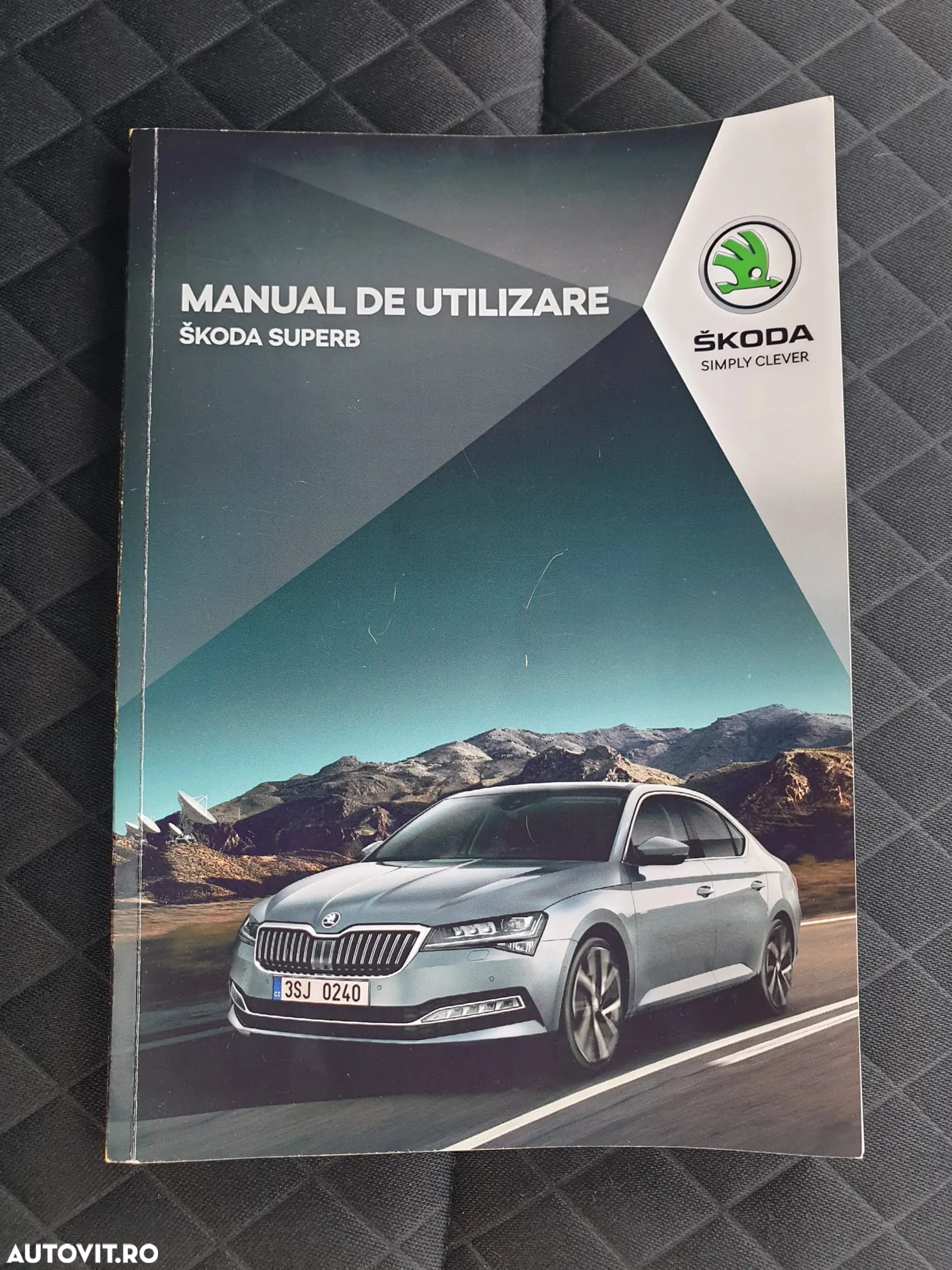 Skoda Superb 2.0 TDI DSG Ambition - 37
