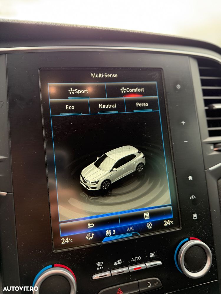 Renault Megane ENERGY TCe 130 BOSE EDITION - 18